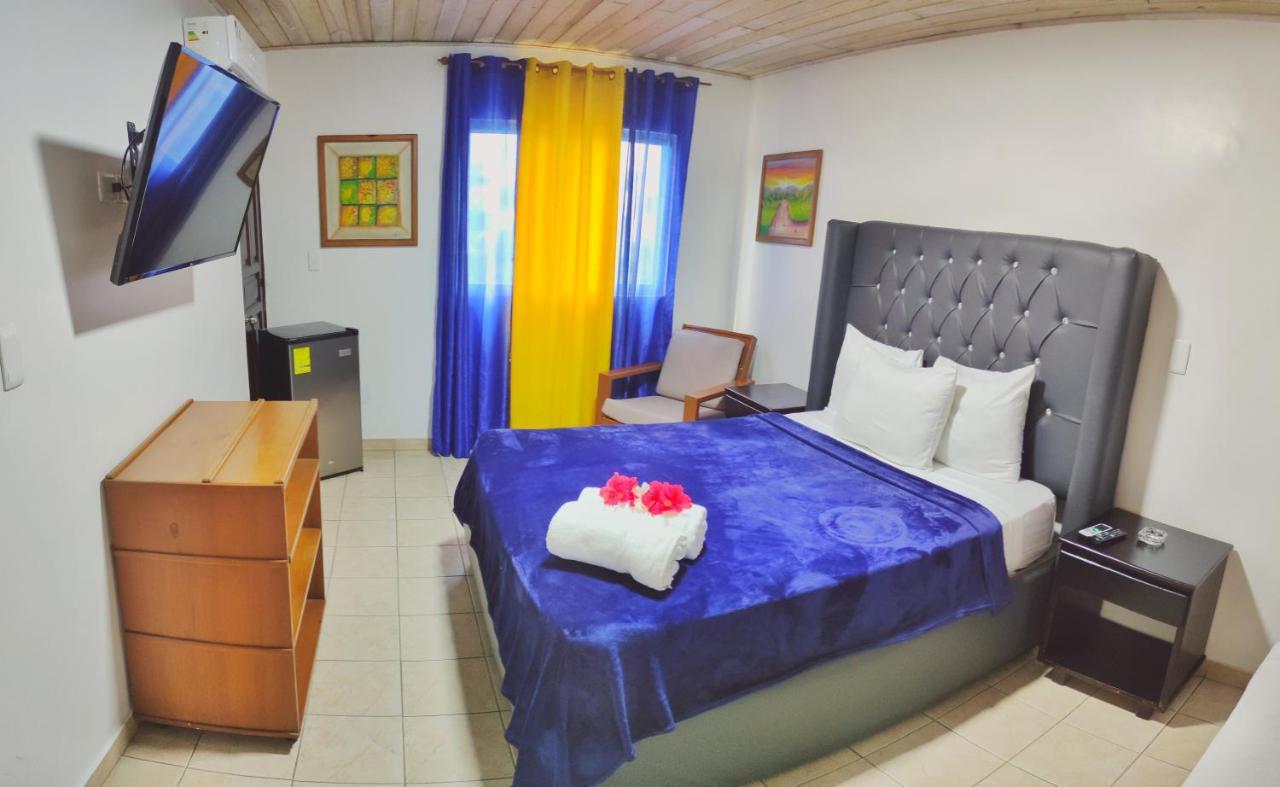 Acuarium Suite Resort La Viva Exterior foto